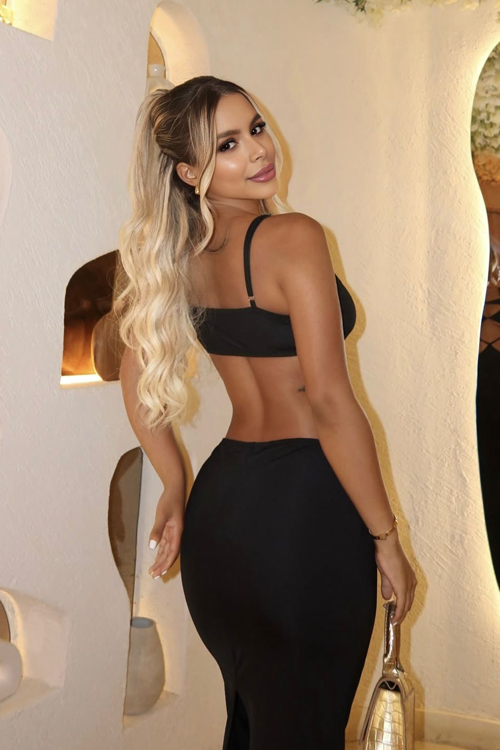 Ibiza tops - Escorts - GABY